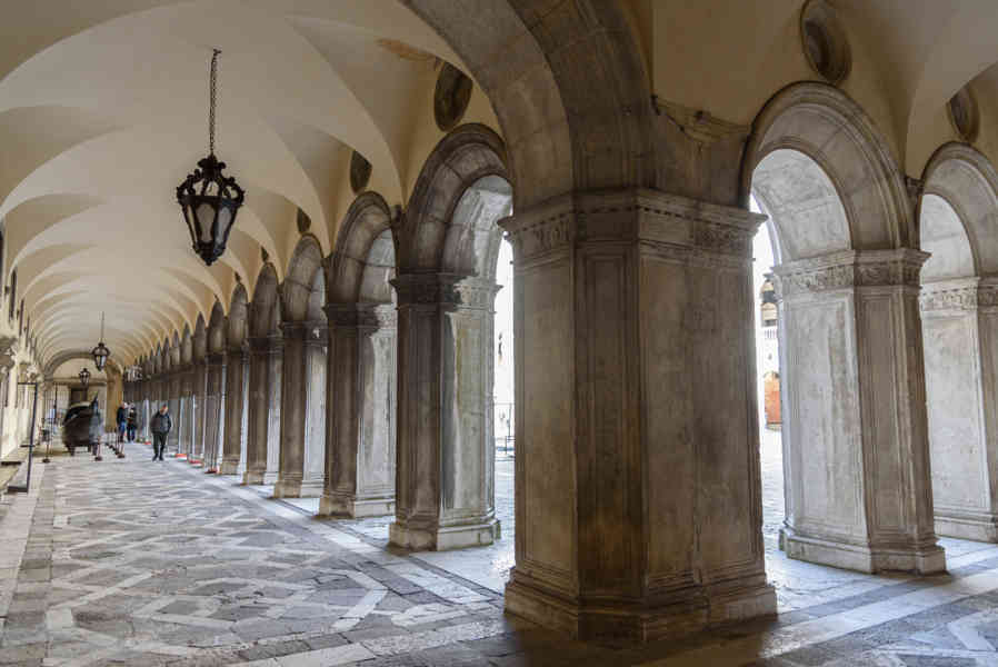 Italia - Venecia 051 - palacio Ducal.jpg